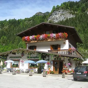 Affittacamere Pizzeria Marmolada , Rocca Pietore Italia